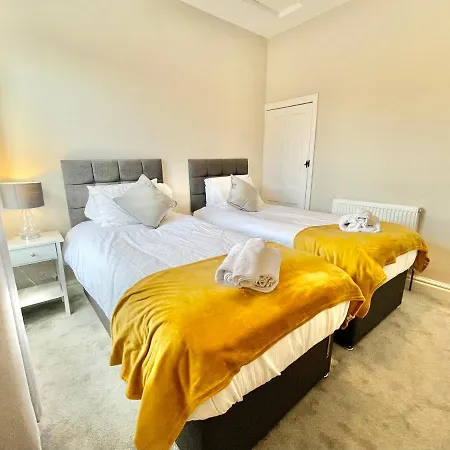 The Balmoral Close To The Racecourse