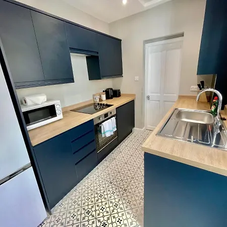 The Balmoral Close To The Racecourse