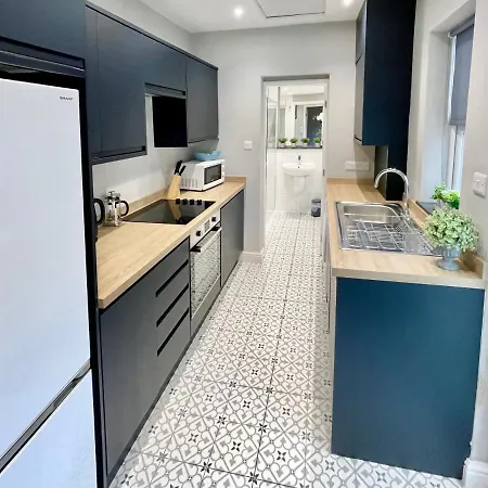 The Balmoral Close To The Racecourse بيت للعطل *