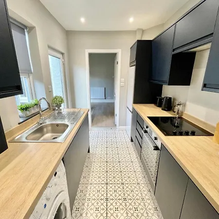 The Balmoral Close To The Racecourse يورك